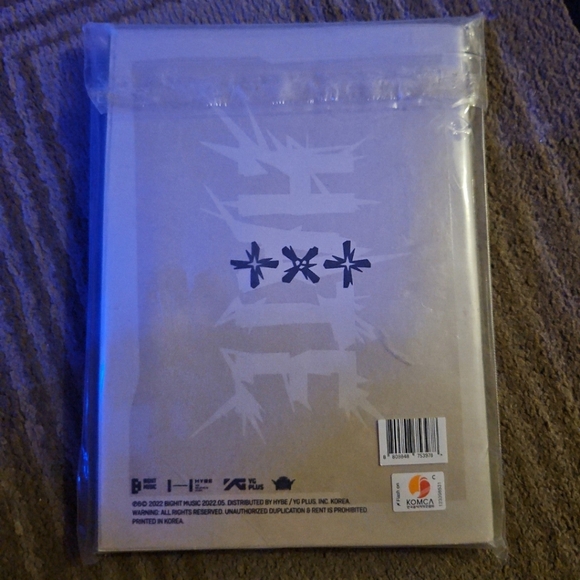 Minisode 2: Thursday's Child TXT Hate Version Album (Unsealed, NO PC) - Picture 2 of 2